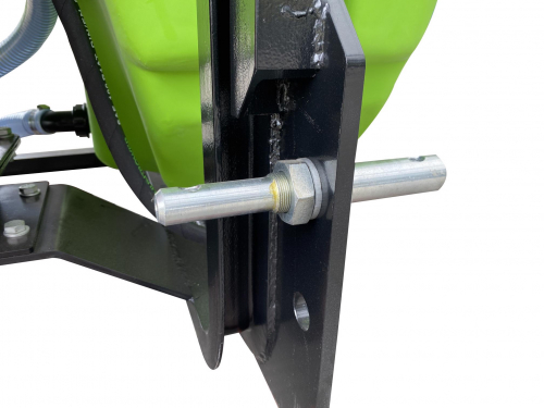 Bowell Taktor Feldspritze Anbauspritze klappbar 600 L - 12 mtr. Arbeitsbreite