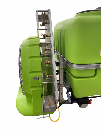 Bowell Taktor Feldspritze Gebläsespritze Anbauspritze 600 L