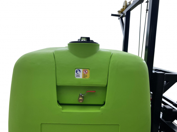 Bowell Taktor Feldspritze Anbauspritze klappbar 600 L - 12 mtr. Arbeitsbreite