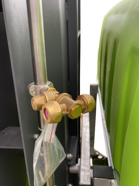 Bowell Taktor Feldspritze XL Gebläsespritze Anbauspritze 600 L