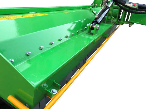 Bowell BCRS PROFI-Böschungsmulcher für 60-120 PS Traktor